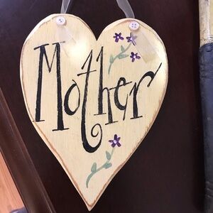 💛Handpainted Wooden Mother Sign